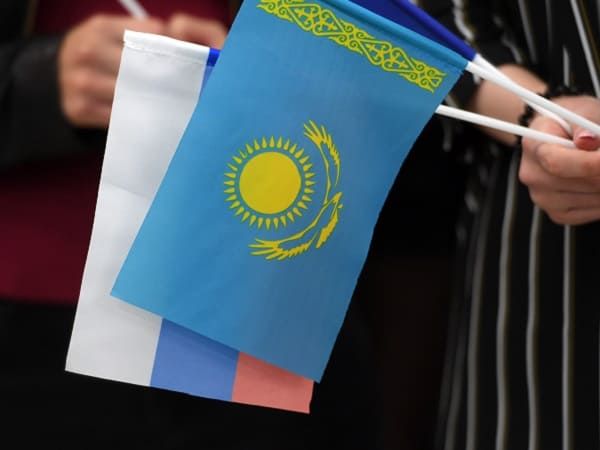 Kazahstan Sokrashchaet Srok Bezvizovogo Prebyvaniya Rossiyan V Strane