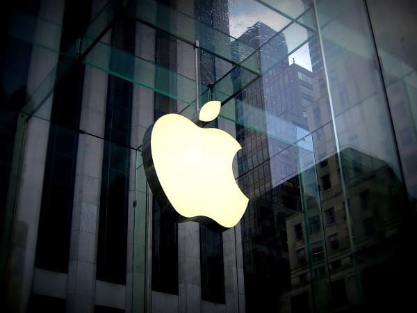 Korporaciya Apple Poteryala Zvanie Samoj Dorogoj Kompanii Mire